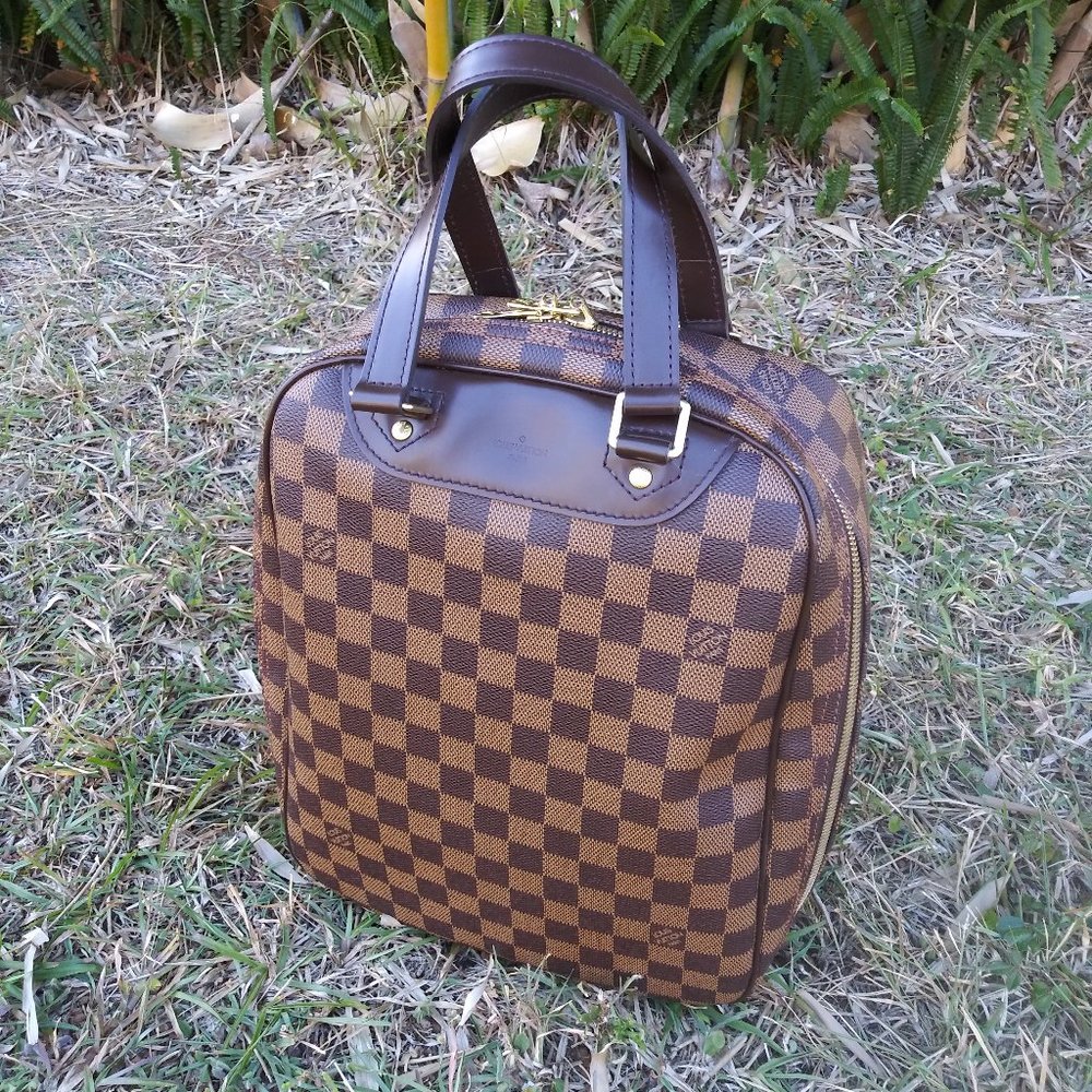 Louis Vuitton Damier Ebene Excursion Toiletry Bag *RARE FIND